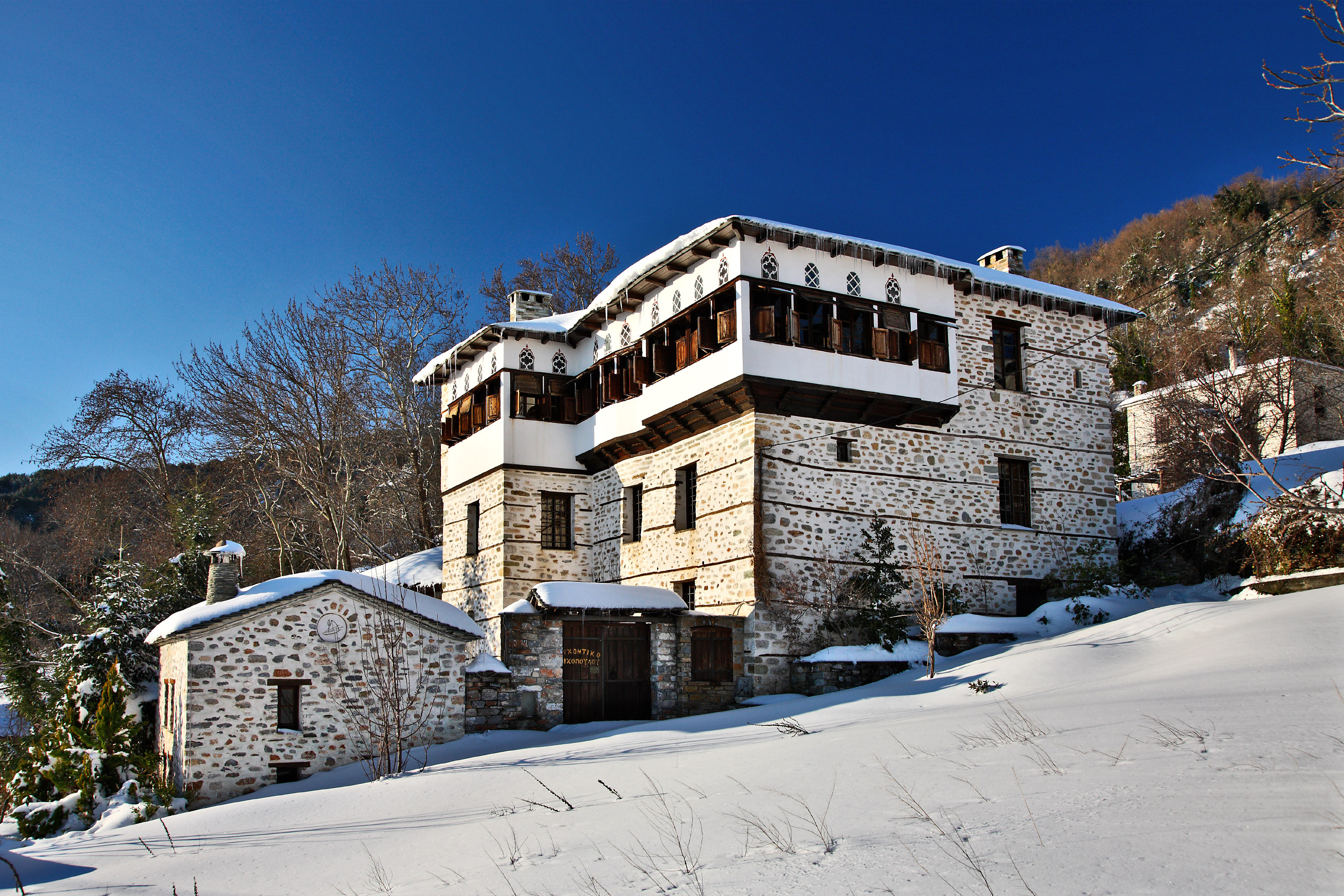 VIZITSA – Architectural Gem | Visit Thessaly