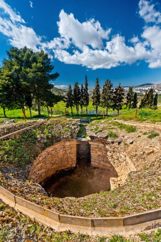 &Alpha;&rho;&chi;&alpha;ί&omicron; &Delta;&iota;&mu;ή&nu;&iota;