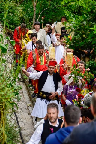 &Mu;ά&eta;&delta;&epsilon;&sigmaf; &Mu;&alpha;&kappa;&rho;&iota;&nu;ί&tau;&sigma;&alpha;&sigmaf;