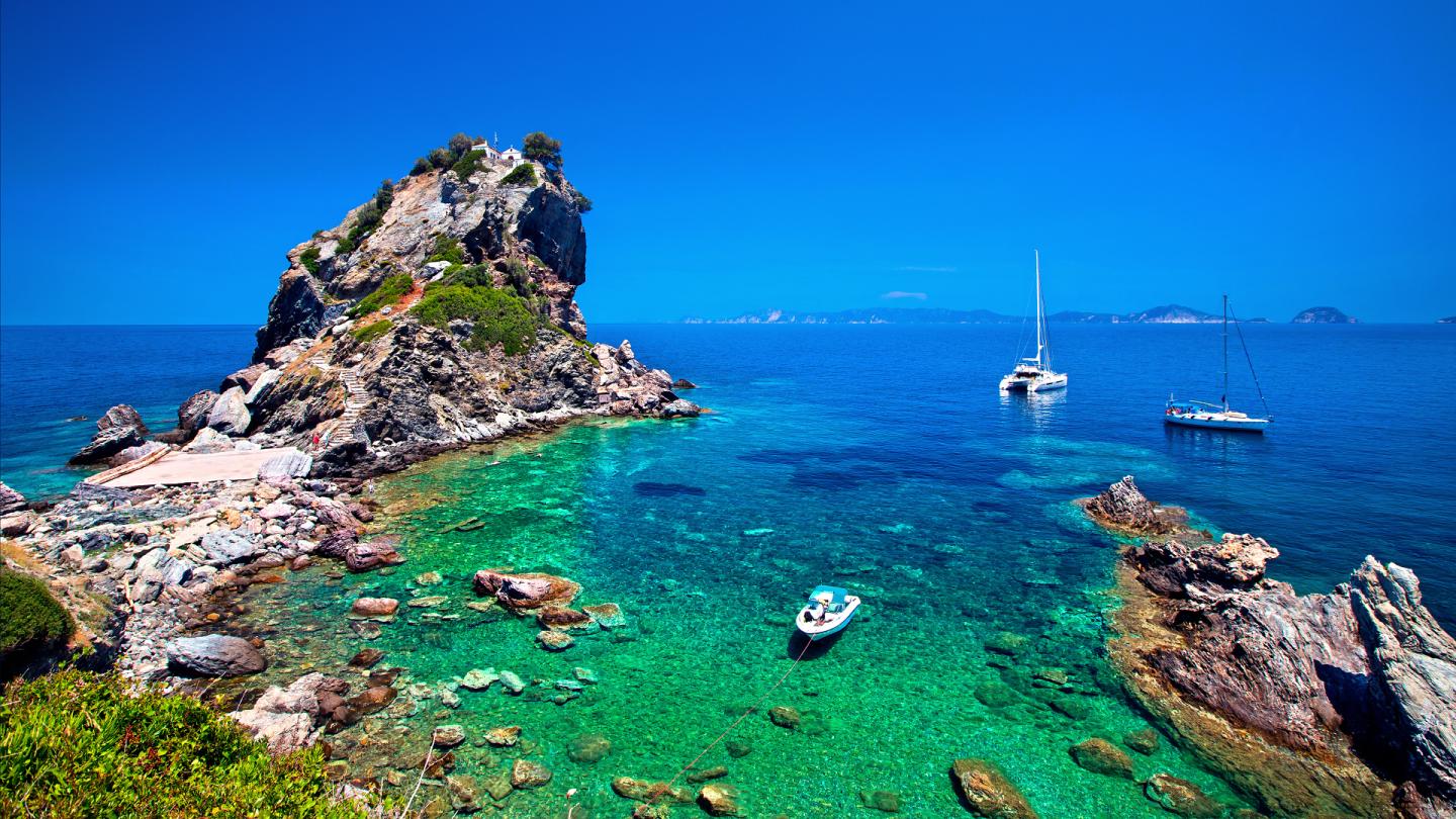 Sailing in Northern Sporades