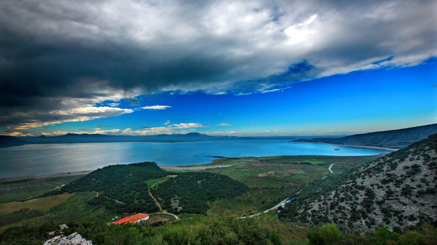 Λίμνη Κάρλα