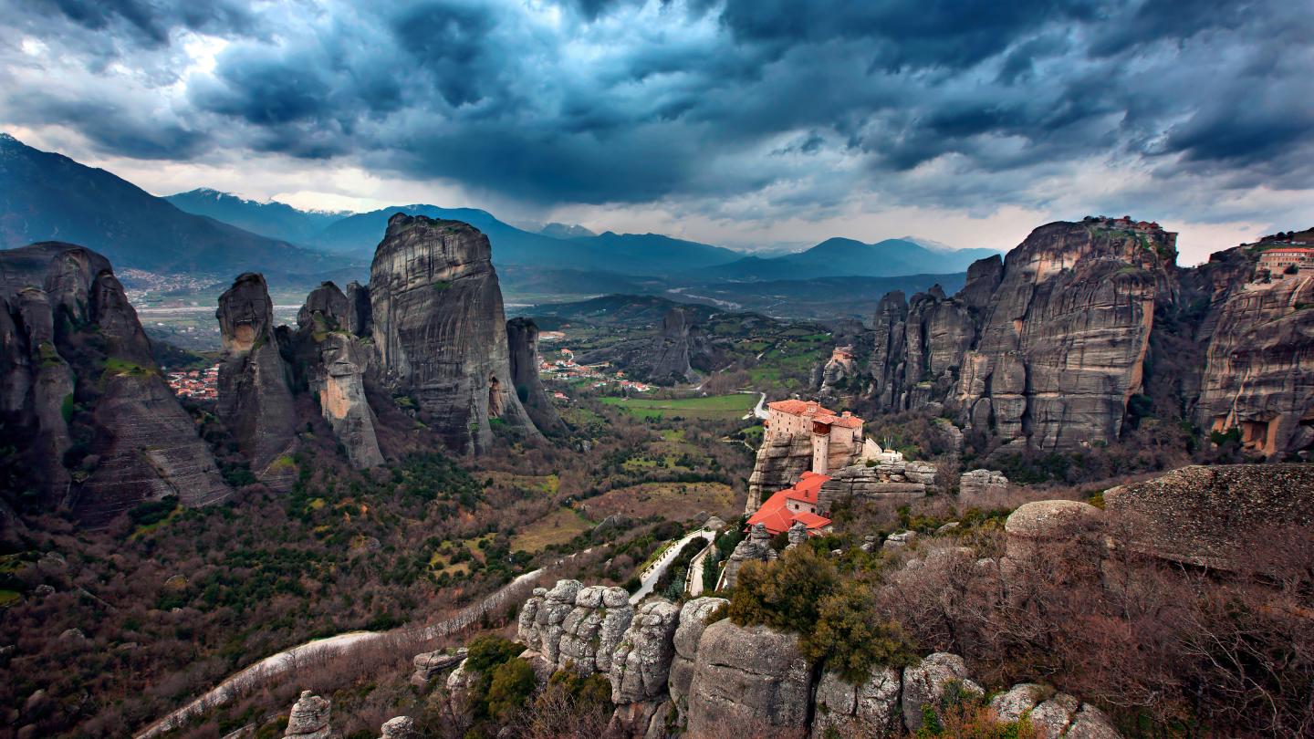 METEORA - Between Heaven and Earth