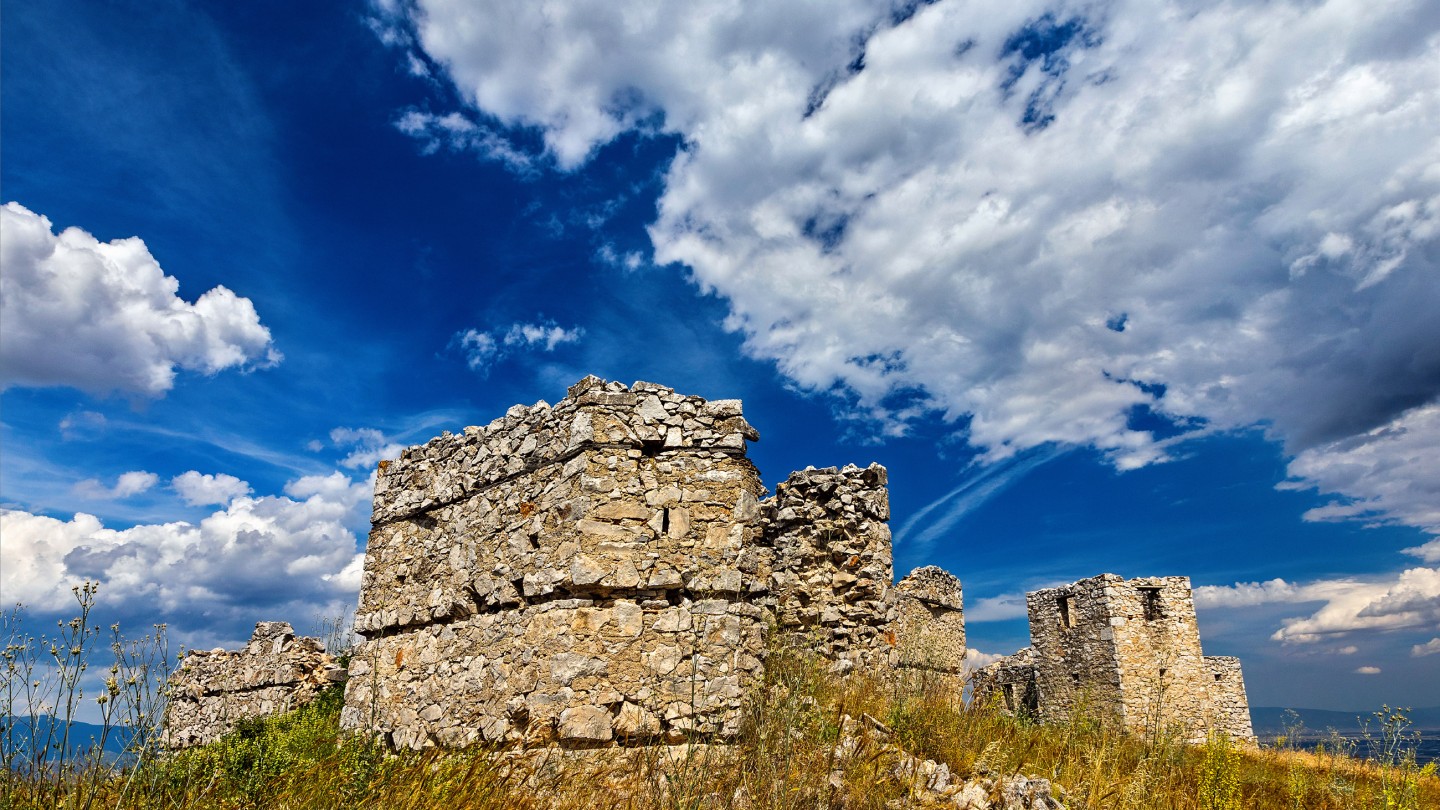 Καζάρμες Λουσφάκι Τύρναβος