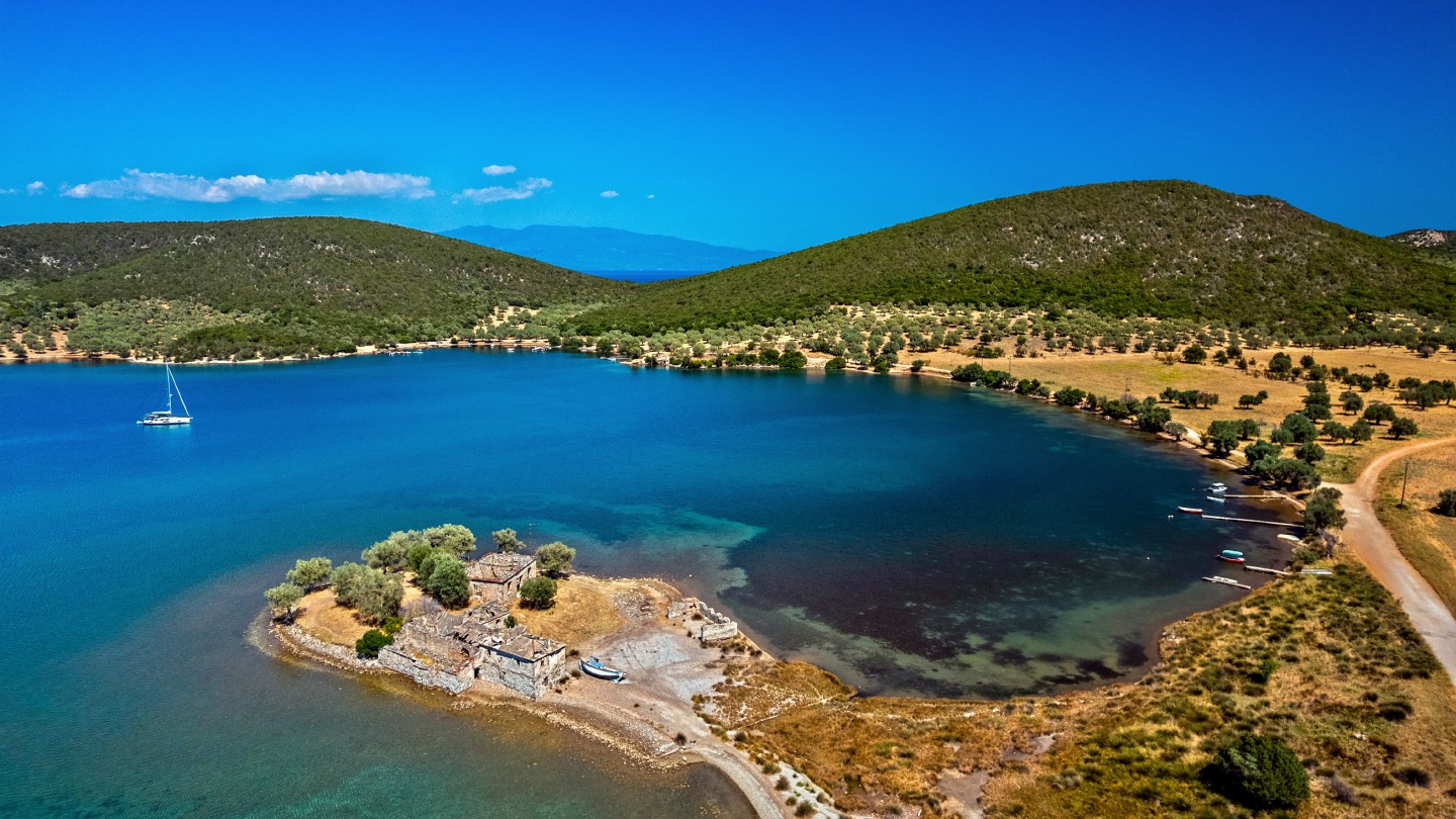 Παράλια Αλμυρού