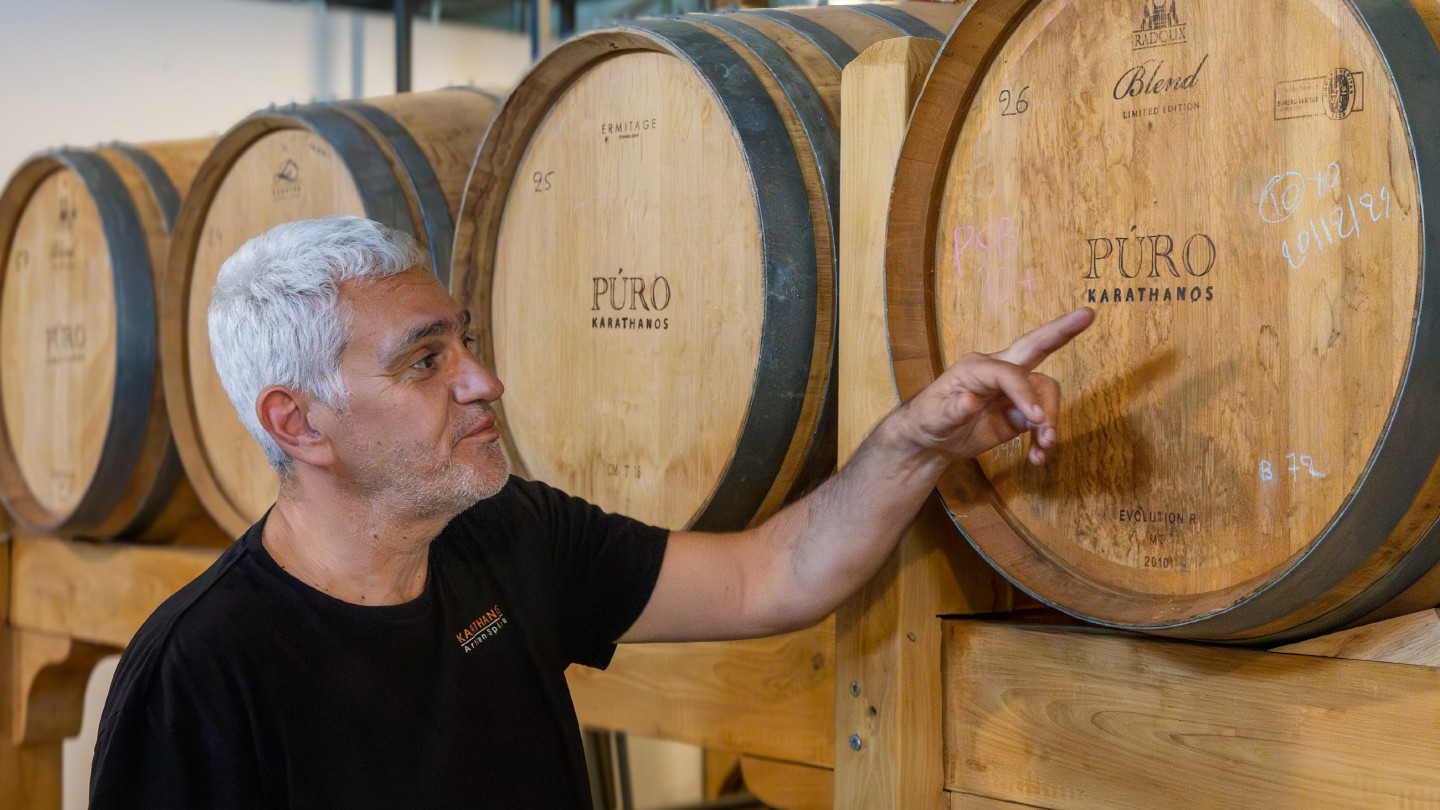 Θάνος Καραθάνος