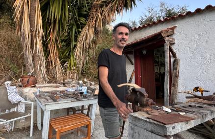 Αντώνης Αμπελάκιας – Ο Μαχαιροποιός