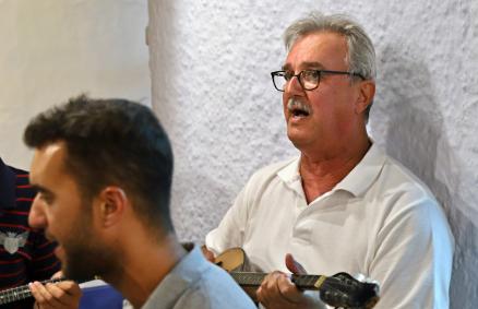 Γιώργος Ξηντάρης – Μισό αιώνα ρεμπέτης