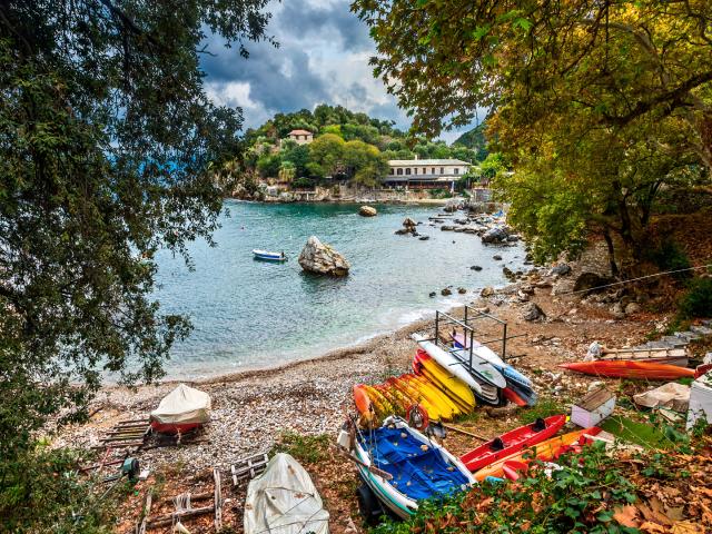 ΝΤΑΜΟΥΧΑΡΗ - Το ασφαλές λιμάνι