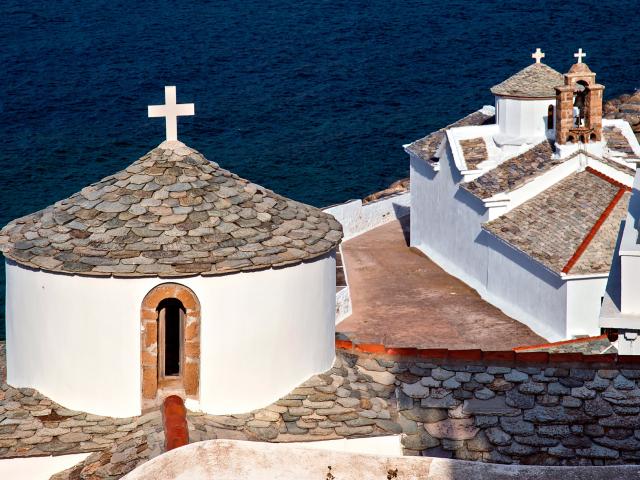 ΣΚΟΠΕΛΟΣ - Η «Ρεμπέτισσα»