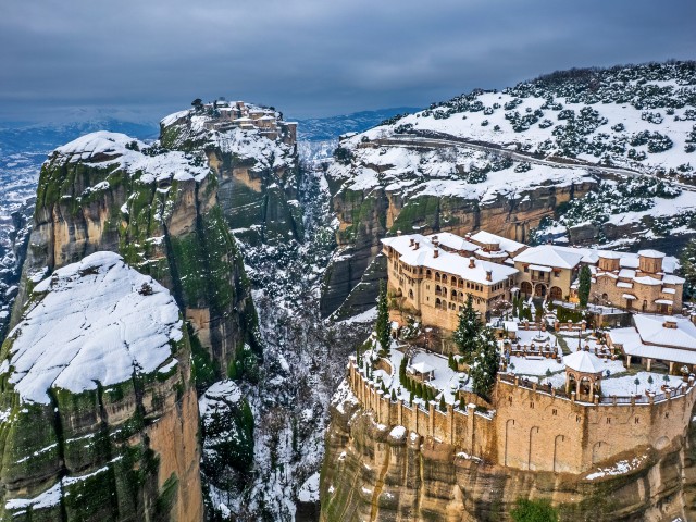 When It Snows in Meteora