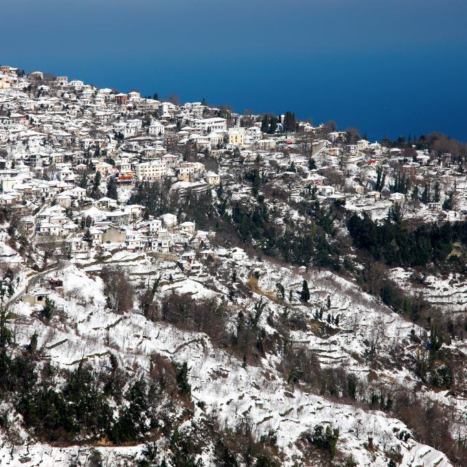 ΖΑΓΟΡΑ - Πίσω από το Βουνό